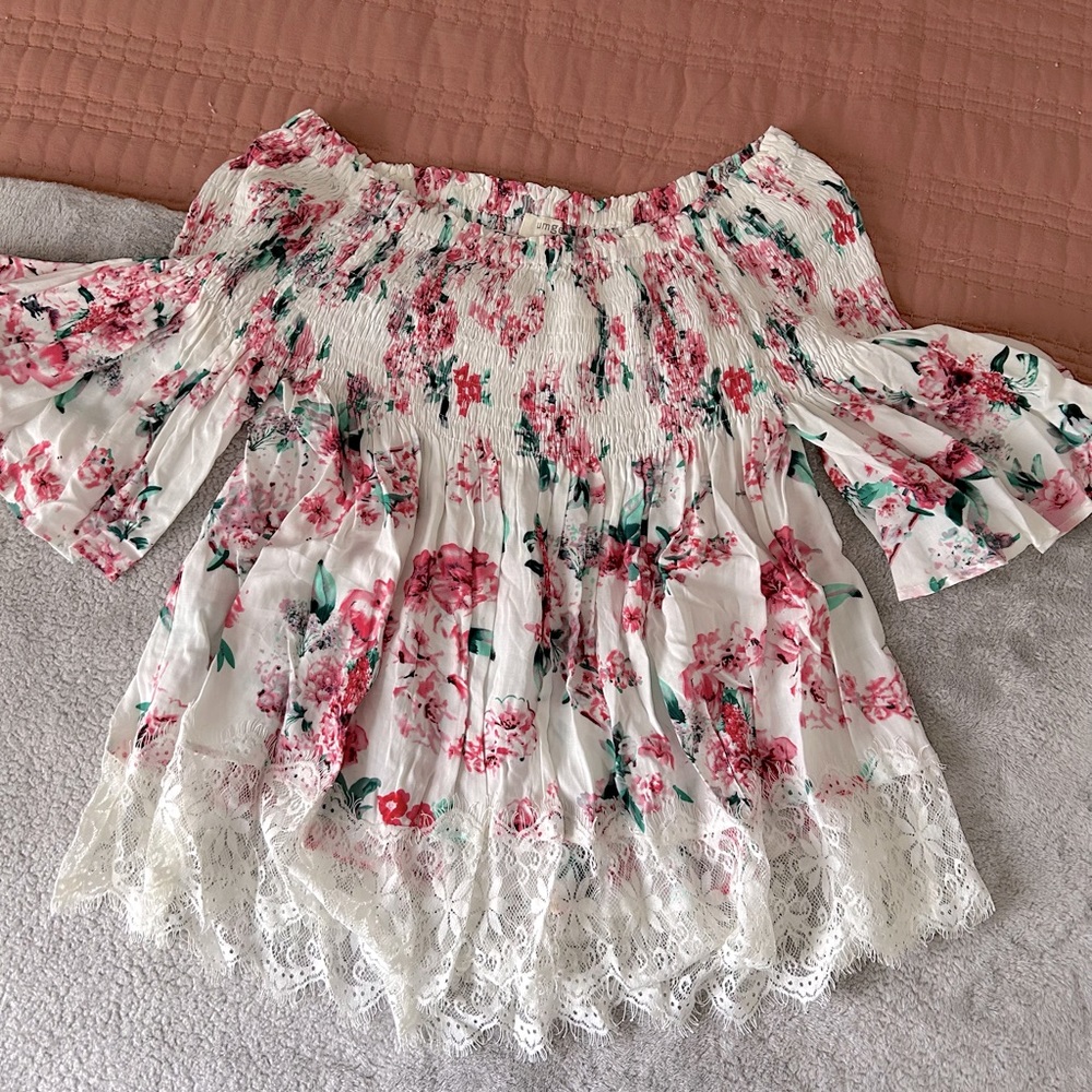 Umgee Off-the-Shoulder Floral Top
